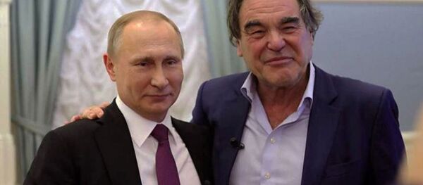 Vladimir Putin și Oliver Stone - Sputnik Moldova