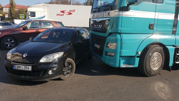 Авария во время протеста в Кишиневе - Sputnik Moldova
