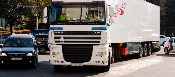 Большегрузная машина, архивная фото. - Sputnik Молдова