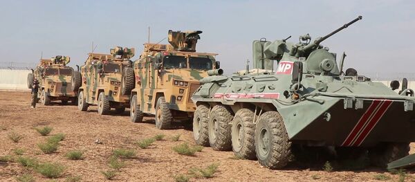 Россия и Турция начали совместное патрулирование границы в Сирии - Sputnik Молдова