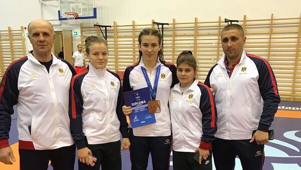Ирина Рингач выиграла бронзу молодежного чемпионата мира по борьбе - Sputnik Молдова