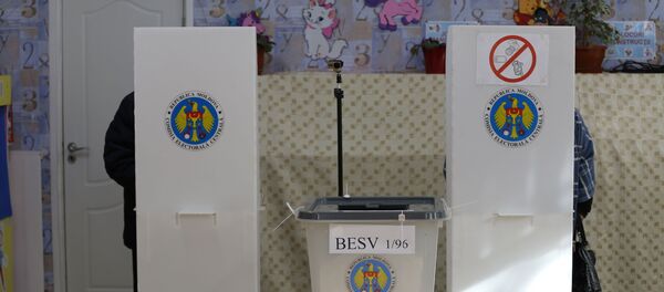 Кишиневцы голосуют на втором туре местных выборов - Sputnik Moldova