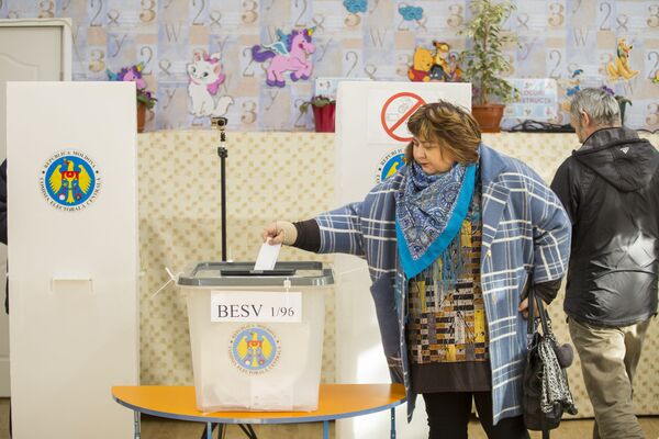 Votarea decurge fără incidente semnificative care ar putea să influențeze asupra desfășurării alegerilor - Sputnik Moldova