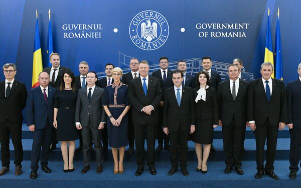 Klaus Iohannis şi Guvernul Orban - Sputnik Moldova-România