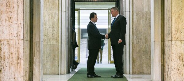 Klaus Iohannis şi Ludovic Orban. Guvernului României  - Sputnik Moldova-România