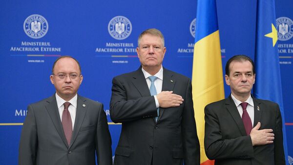 Klaus Iohannis, Ludovic Orban, Bogdan-Lucian Aurescu - Sputnik Moldova-România