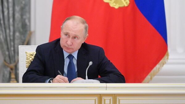 Президент РФ В. Путин провел заседание Совета по русскому языку - Sputnik Молдова