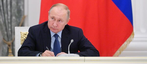 Президент РФ В. Путин провел заседание Совета по русскому языку - Sputnik Молдова