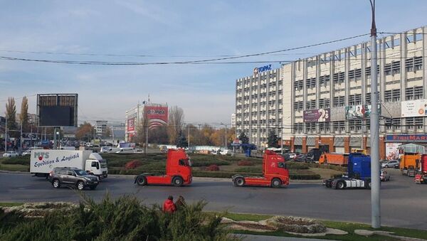 Transportatorii protestează în Chişinău - Sputnik Moldova
