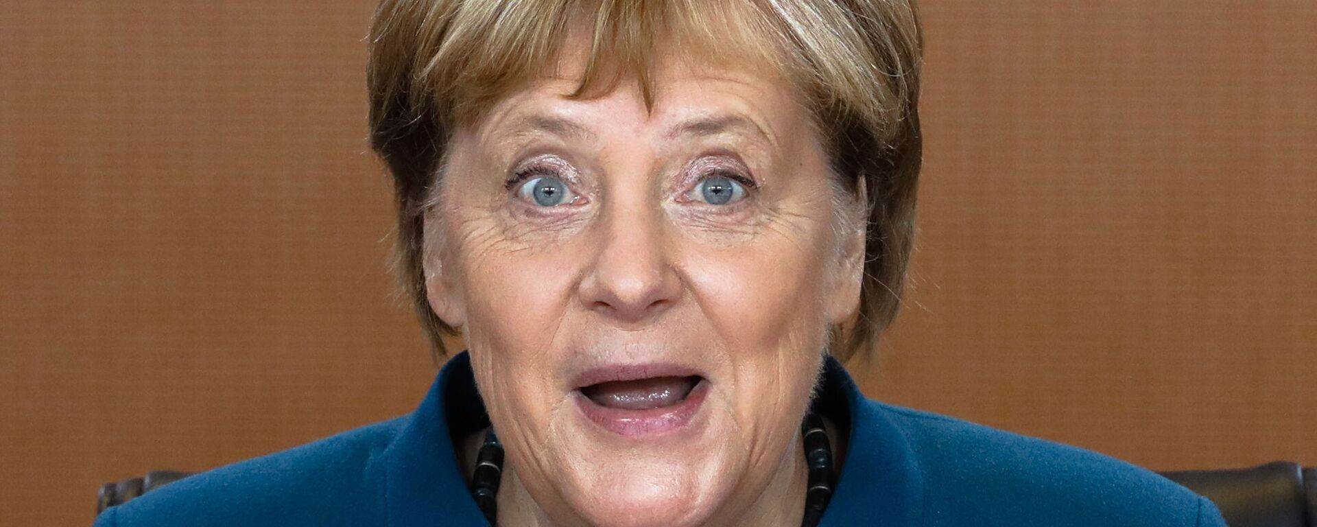 Канцлер Германии Ангела Меркель на еженедельном заседании правительства Германии в Берлине - Sputnik Moldova-România, 1920, 14.08.2021