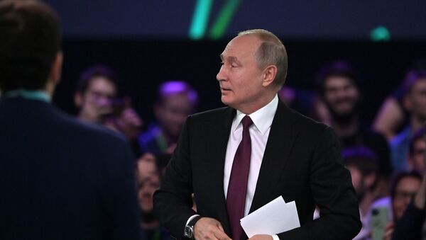 Президент РФ В. Путин принял участие в форуме Восточной Европы по искусственному интеллекту AIJ - Sputnik Молдова