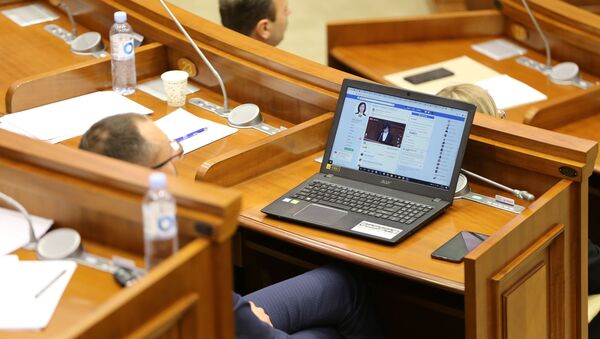 Заседание парламента РМ – вотум недоверия правительству Санду / Ședința Parlamentului RM – Moțiunea de cenzură - Sputnik Moldova