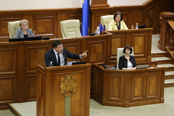 Discursului lui Bogdan Țîrdea în care critică Guvernul Sandu - Sputnik Moldova
