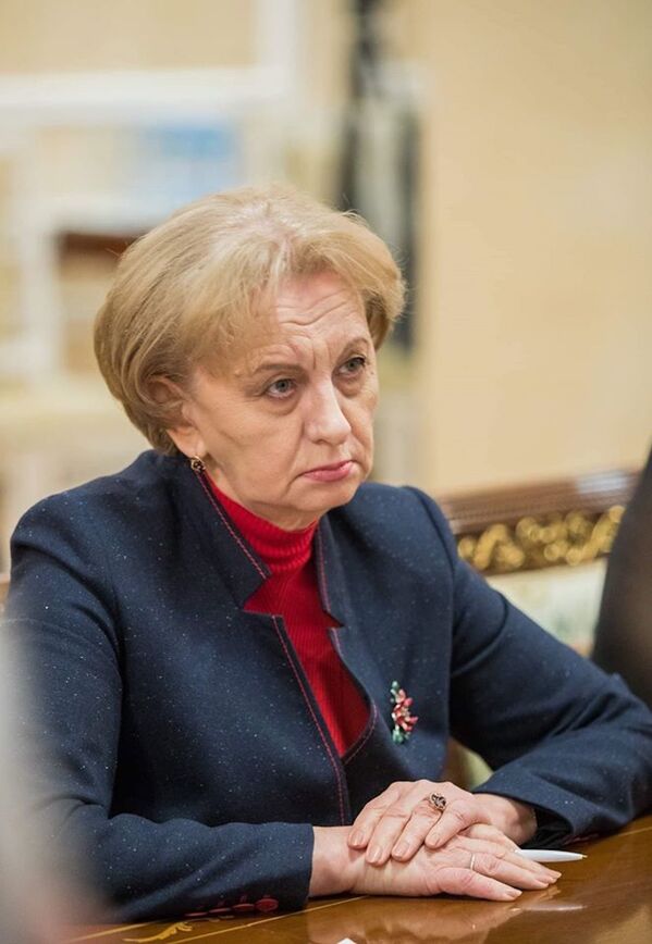 Președintele Parlamentului, Zinaida Greceanîi (PSRM) la consultări - Sputnik Moldova