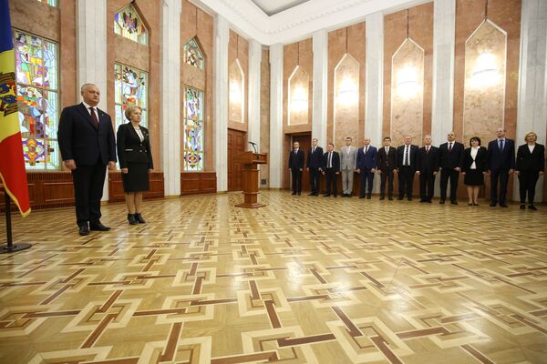 Miniștrii au depus jurământul de învestitură în fața președintelui Igor Dodon - Sputnik Moldova