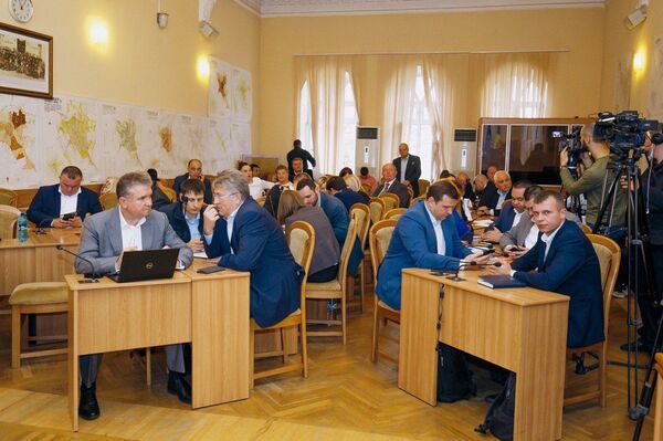 Ce nume sonore se regăsesc în lista noilor consilieri CMC - Foto Ce nume sonore se regăsesc în lista noilor consilieri CMC - Foto - Sputnik Moldova