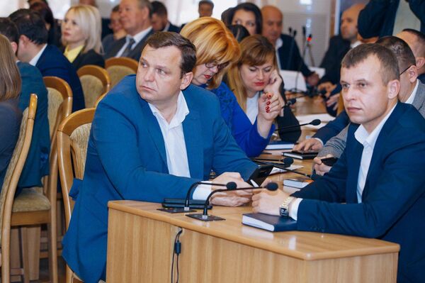 Ce nume sonore se regăsesc în lista noilor consilieri CMC - Foto Ce nume sonore se regăsesc în lista noilor consilieri CMC - Foto - Sputnik Moldova