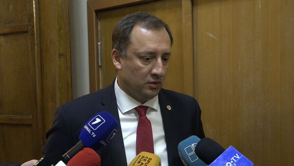 Ulanov are o dilemă: Să rămână în Parlament ori să plece în CMC - Sputnik Moldova