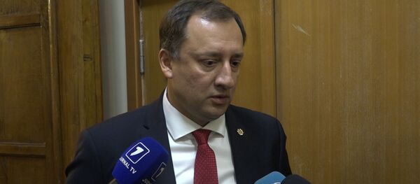 Ulanov are o dilemă: Să rămână în Parlament ori să plece în CMC - Sputnik Moldova