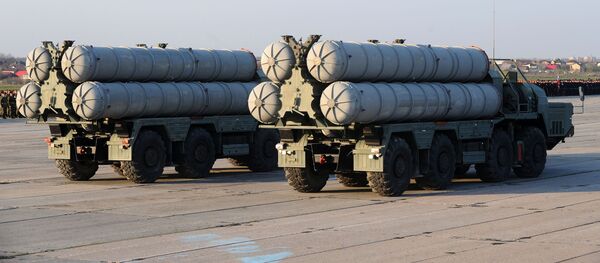 Зенитные ракетные системы (ЗРС) С-400 Триумф Зенитные ракетные системы (ЗРС) С-400 Триумф - Sputnik Moldova