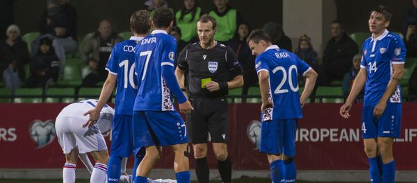 Матч между сборными Молдовы и Исландии по футболу - Sputnik Молдова