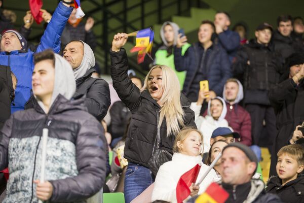 Матч между сборными Молдовы и Исландии по футболу - Sputnik Молдова