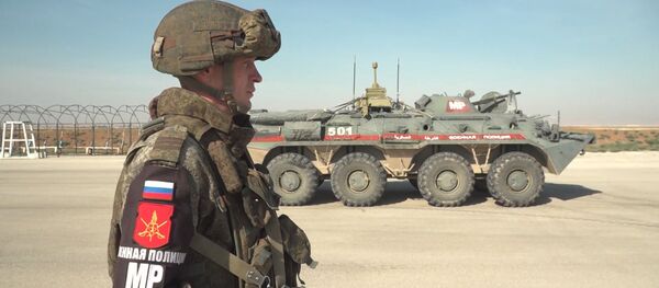 Poliția militară rusă a ocupat fostul aerodrom al americanilor în Siria - Sputnik Moldova-România