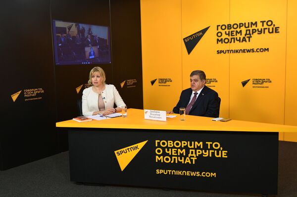 Между нами - Украина: будет ли Молдова и дальше получать российский газ - Sputnik Молдова