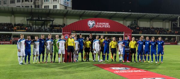 Матч между сборными Молдовы и России в отборе на Евро-2016 футбол - Sputnik Молдова