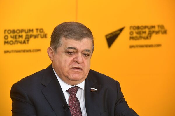 Может ли Молдова развивать двухвекторную политику - ответ сенатора РФ - Sputnik Молдова