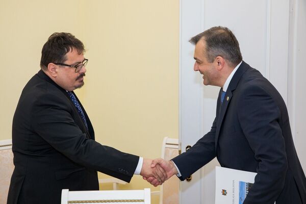 Întrevederea premierului cu Șeful Delegației UE, Peter Michalko  - Sputnik Moldova