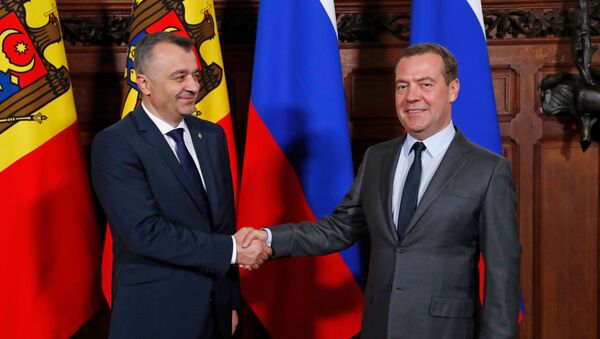 Premierul Federației Ruse, Dmitri Medvedev, și premierul Republicii Moldova, Ion Chicu (în stânga) - Sputnik Moldova