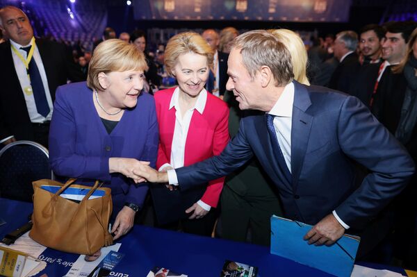 Donald Tusk a fost ales președintele celui mai puternic partid european - Sputnik Moldova-România