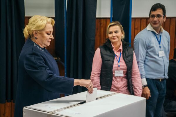 Alegeri prezidențiale în România, turul 2: Viorica Dăncilă - Sputnik Moldova-România