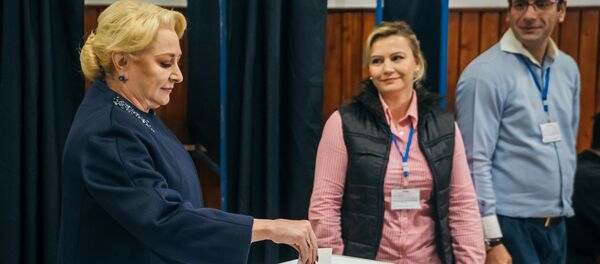 Alegeri prezidențiale în România, turul 2 - Sputnik Moldova-România