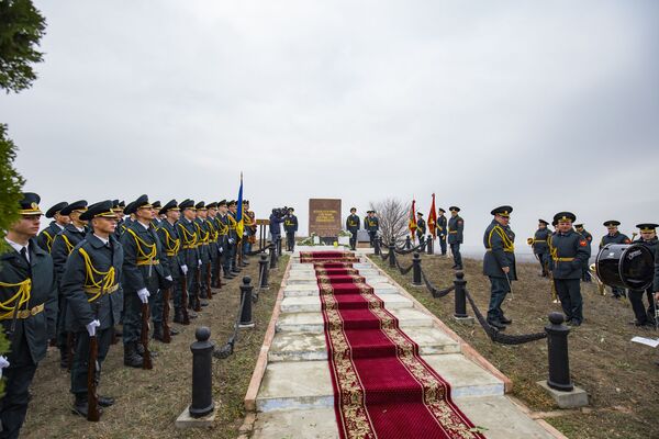 Garda de onoare a militarilor Armatei Naționale a Republicii Moldova - Sputnik Moldova