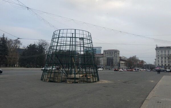 Pregătiri pentru sărbătorile de iarnă in centrul Capitalei - Sputnik Moldova
