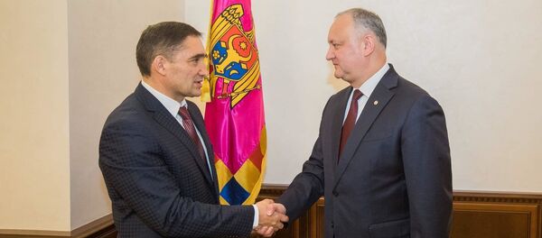 Președintele Igor Dodon și procurorul general, Alexandr Stoianoglo Președintele Igor Dodon și procurorul general, Alexandr Stoianoglo - Sputnik Moldova