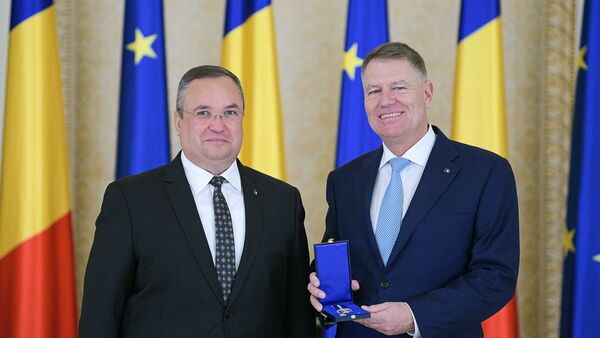 Primirea, din partea Ministerului Apărării Naționale, a distincției „Emblema de Onoare a Armatei României” - Sputnik Moldova-România