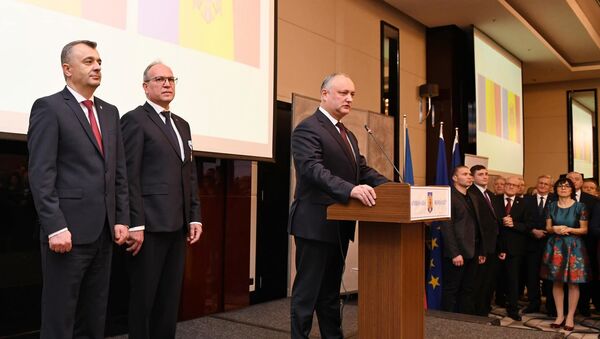 Igor Dodon la recepția de Ziua Națională a României - Sputnik Moldova