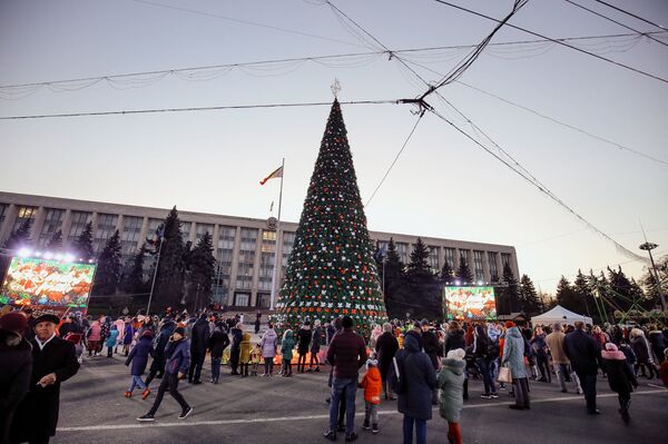 Феерический Кишинев - тысячи огней и праздничное настроение Феерический Кишинев - тысячи огней и праздничное настроение - Sputnik Молдова