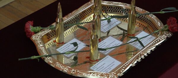 Горсти молдавской земли лягут в основание храма ВС РФ Горсти молдавской земли лягут в основание храма ВС РФ - Sputnik Молдова