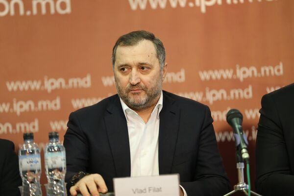 Primele imagini cu Vlad Filat după eliberarea din detenție - Foto Primele imagini cu Vlad Filat după eliberarea din detenție - Foto - Sputnik Moldova