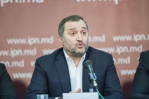Игра в УДО: как Владимир Филат оказался на свободе, и что его ждет дальше Игра в УДО: как Владимир Филат оказался на свободе, и что его ждет дальше - Sputnik Молдова