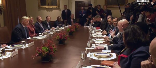 Donald Trump a promis că va rezolva problema eliberării vizelor pentru diplomații ruși la ONU Donald Trump a promis că va rezolva problema eliberării vizelor pentru diplomații ruși la ONU - Sputnik Moldova-România