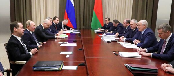 Президент РФ В. Путин провел переговоры с президентом Белоруссии А. Лукашенко в Сочи - Sputnik Moldova