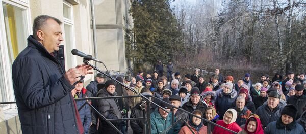 Premierul Ion Chicu, în satul Drepcăuiți, raionul Briceni - Sputnik Moldova