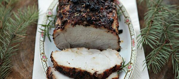 рождественская свинина с можжевельником и розмарином - Sputnik Moldova-România