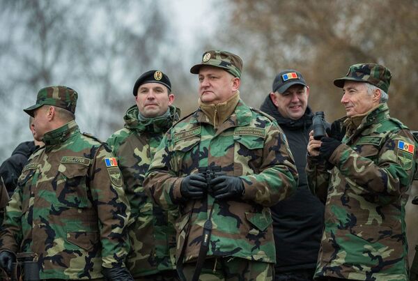 Концентрация военных и орудийные выстрелы на севере Молдовы - в чем причина Концентрация военных и орудийные выстрелы на севере Молдовы - в чем причина - Sputnik Молдова