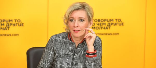 Мария Захарова отвечает в прямом эфире на вопросы журналистов Мария Захарова отвечает в прямом эфире на вопросы журналистов - Sputnik Молдова